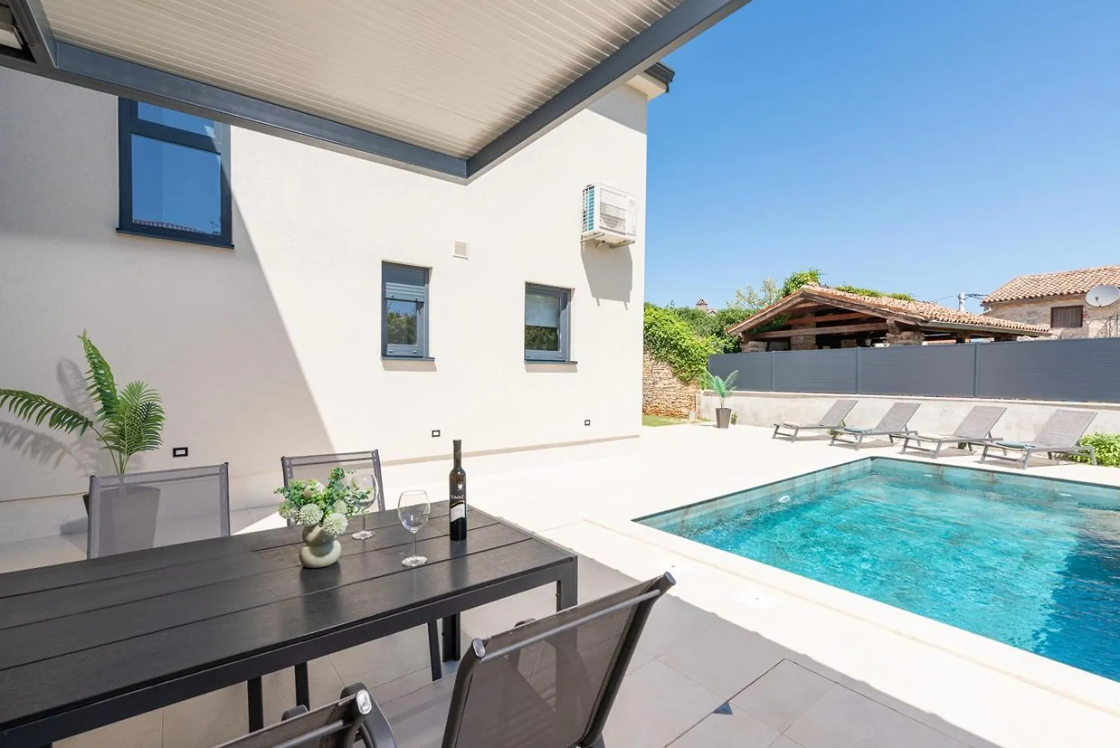 Villa Anika Tar-Vabriga 0*,